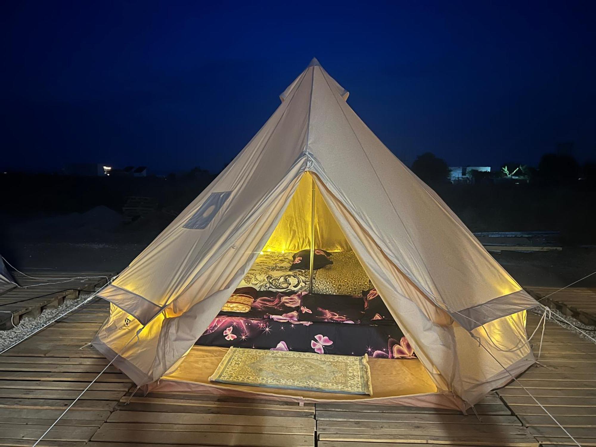 Meme Glamping Hotel Corbu  Kültér fotó